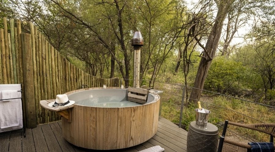 honeymoon_suite_wood-fired_hot-tub